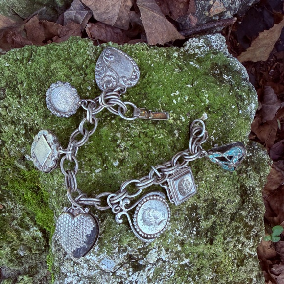 Coro 1950s Silver Chain CHARM Bracelet 7.5” Vintage patina - Picture 3 of 7